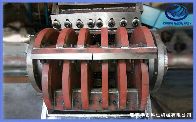 PVC管材破碎機(jī) 一種可以粉碎250mm及以下管材的設(shè)備 多圖介紹(圖2) 管材破碎機(jī)圖片