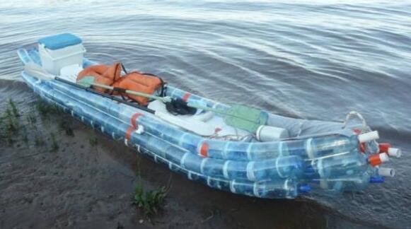 PET瓶片破碎機(jī)生產(chǎn)的毛料有哪幾種分類(圖1) PET毛料分類