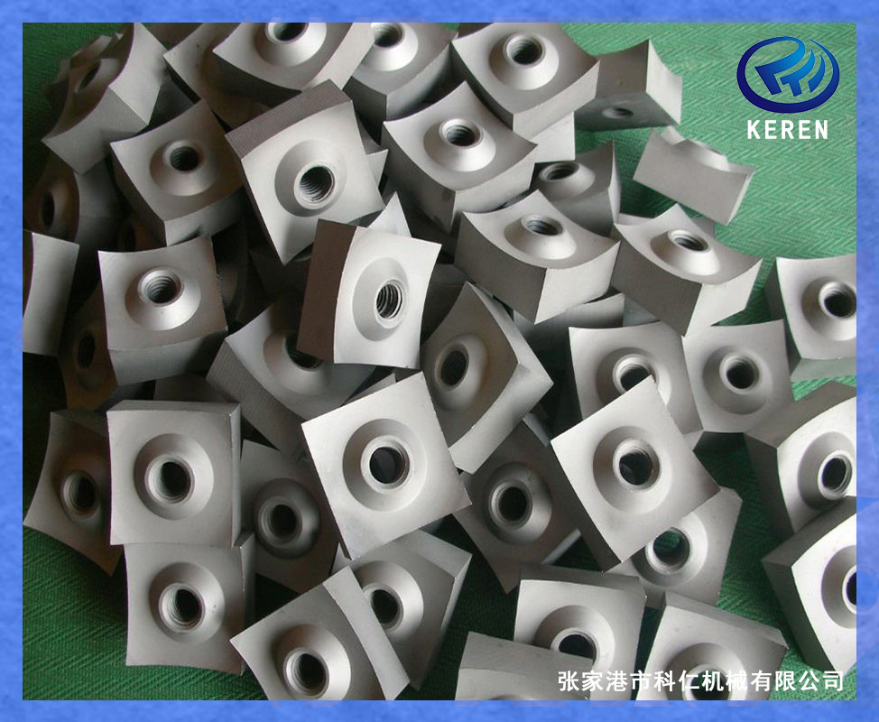 KRS600型撕碎機(jī)_一種可以破碎最大直徑為500mm塑料管材的撕碎設(shè)備(圖2) 600型管材撕碎機(jī)動(dòng)刀