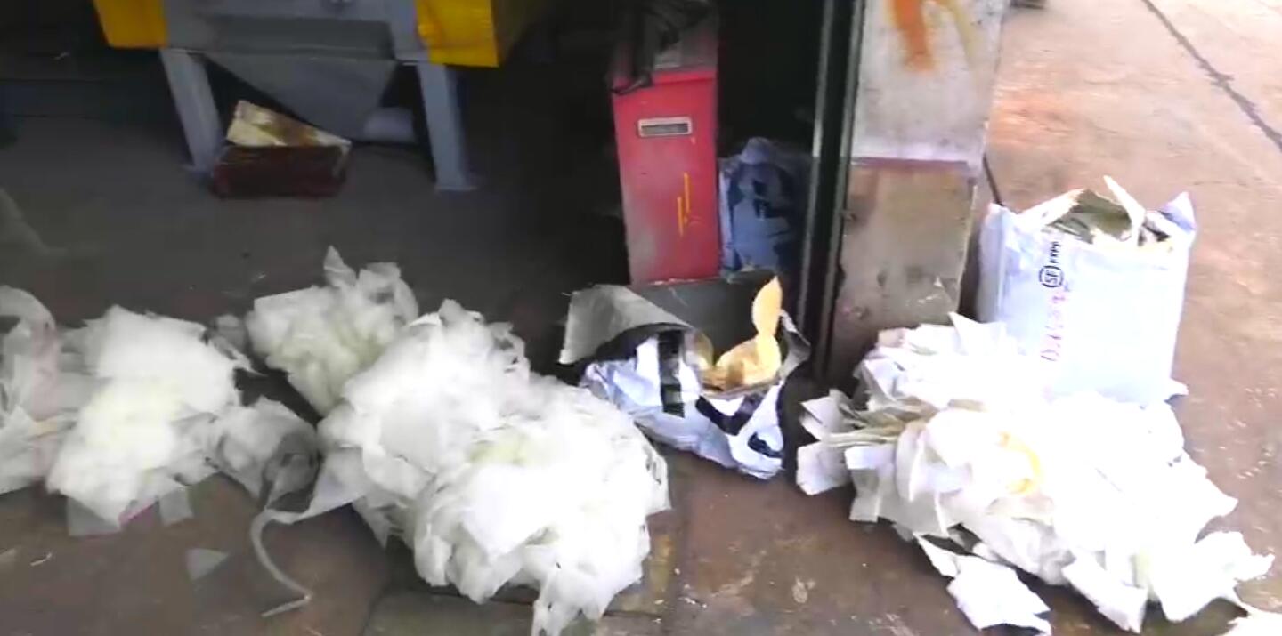 毛氈粉碎機(jī) 高韌性塑料絲破碎機(jī)(視頻)(圖1) 毛氈粉碎機(jī)